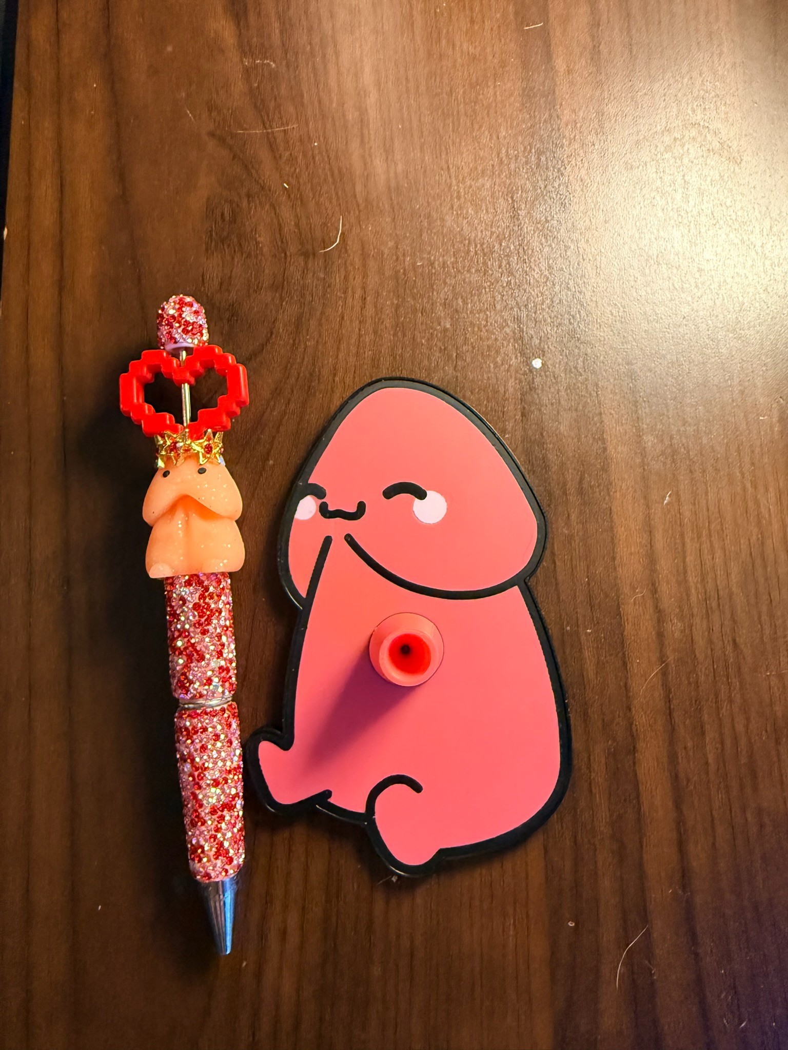 Richard Pen Holder